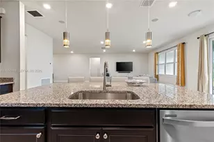 10407 SW Captiva Dr, Port Saint Lucie, FL 34987 - Photo 23