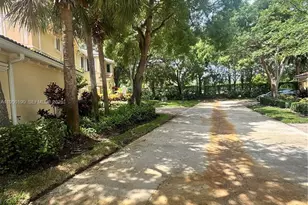 1659 Passion Vine Cir, Weston, FL 33326 - Photo 3