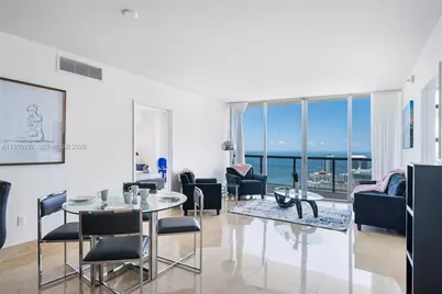 495 Brickell #5705, Miami, FL 33131 - Photo 13