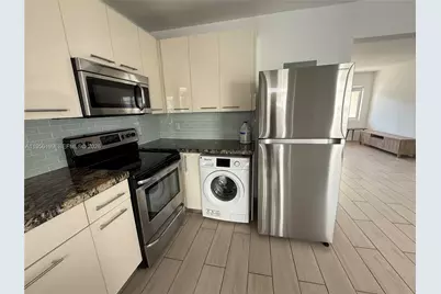 625 77th St, Miami Beach, FL 33141 - Photo 21