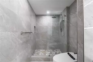 2401 S Ocean Dr, Hollywood, FL 33019 - Photo 31