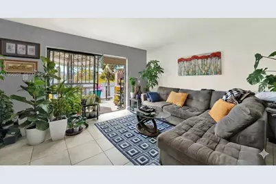 10810 NW 7th St #6B, Miami, FL 33172 - Photo 3