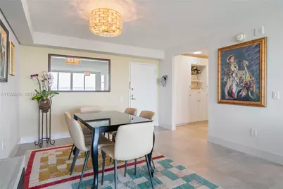 5750 Collins Ave #15E, Miami Beach, FL 33140 - Photo 7