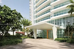 1000 S Pointe Dr, Miami Beach, FL 33139 - Photo 37