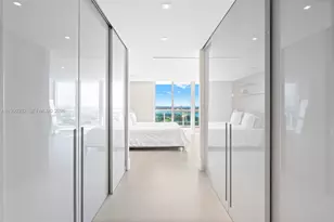 1000 S Pointe Dr, Miami Beach, FL 33139 - Photo 23