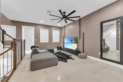 11537 SW 13th Ct, Pembroke Pines, FL 33025 - Photo 9