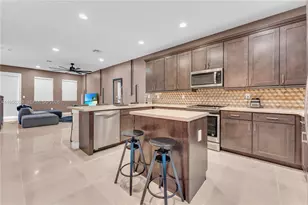 11537 SW 13th Ct, Pembroke Pines, FL 33025 - Photo 13