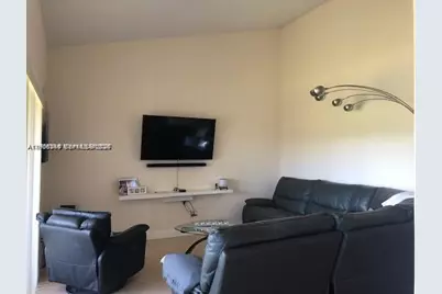 1063 Coral Club Dr #1063, Coral Springs, FL 33071 - Photo 7