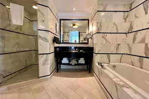 4391 Collins Ave, Miami Beach, FL 33140 - Photo 15