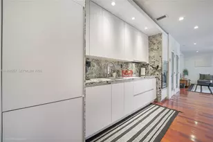 1057 15th St, Miami Beach, FL 33139 - Photo 7