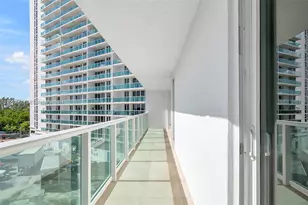 100 Bayview Dr, Sunny Isles Beach, FL 33160 - Photo 11