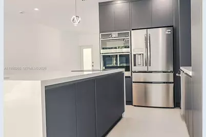 588 Palmetto Dr, Miami Springs, FL 33166 - Photo 17