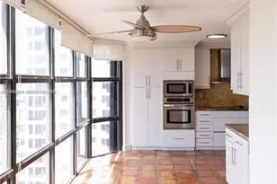 6423 Collins Ave, Miami Beach, FL 33141 - Photo 3
