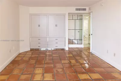 6423 Collins Ave #1101, Miami Beach, FL 33141 - Photo 21