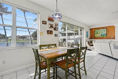 15842 NW 10th St, Pembroke Pines, FL 33028 - Photo 19