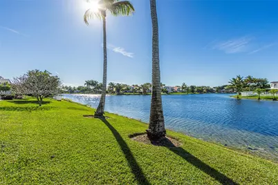 15842 NW 10th St, Pembroke Pines, FL 33028 - Photo 3
