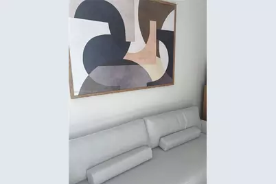 11 NE 6th St #2704, Miami, FL 33132 - Photo 3