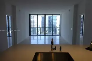 88 SW 7th St, Miami, FL 33130 - Photo 5