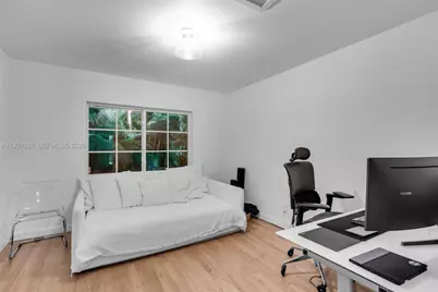 9550 NW 1st Ave, Miami Shores, FL 33150 - Photo 17