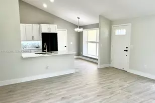23260 New Coach Way, Boca Raton, FL 33433 - Photo 5