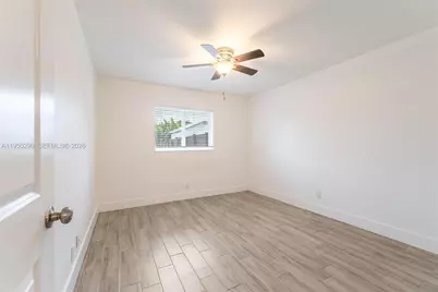 130 NW 57th St #1, Oakland Park, FL 33309 - Photo 9