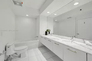 500 Brickell Ave, Miami, FL 33131 - Photo 15