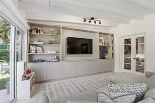 453 NE 89th St, El Portal, FL 33138 - Photo 15