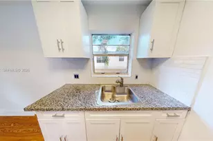 404 NW 21st Terrace, Fort Lauderdale, FL 33311 - Photo 5