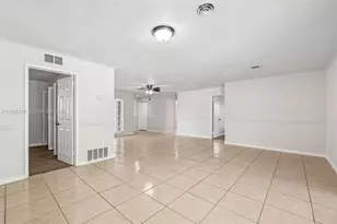 334 NW 12th Ave, Boca Raton, FL 33486 - Photo 5