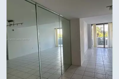 3675 N Country Club Dr #210, Aventura, FL 33180 - Photo 27