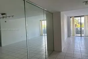 3675 N Country Club Dr, Aventura, FL 33180 - Photo 27