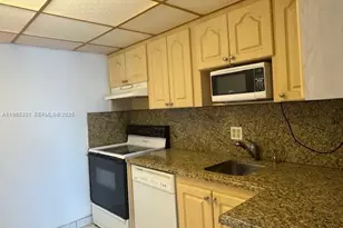 3675 N Country Club Dr, Aventura, FL 33180 - Photo 11