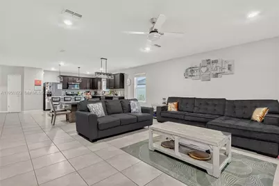 906 906 Swaying Sawgrass Avenue, Ruskin, Ruskin, FL 33570 - Photo 5