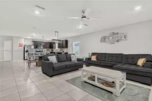 906 906 Swaying Sawgrass Ave Ruskin, Ruskin, FL 33570 - Photo 5