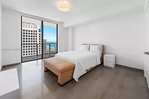 68 SE 6th St, Miami, FL 33131 - Photo 23