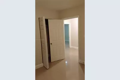 525 NW 15th Ter, Fort Lauderdale, FL 33311 - Photo 13