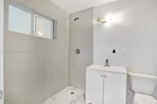 250 NE 119th Terrace, Miami, FL 33161 - Photo 35