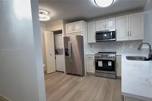 370 NW 76th Ave, Margate, FL 33063 - Photo 5