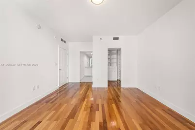 500 Brickell Ave #2901, Miami, FL 33131 - Photo 17