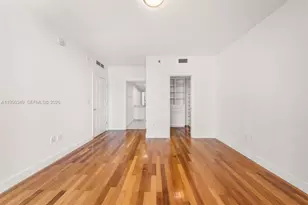 500 Brickell Ave, Miami, FL 33131 - Photo 17