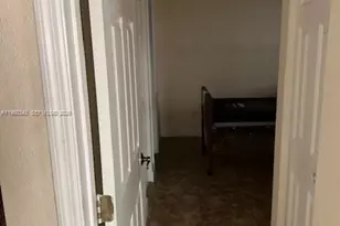 5333 W 23rd Ave, Hialeah, FL 33016 - Photo 15