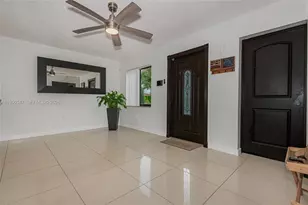 5565 NW 194th Ln, Miami Gardens, FL 33055 - Photo 11