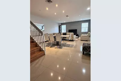 14613 SW 13th St, Pembroke Pines, FL 33027 - Photo 3