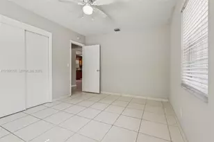 1531 N 17th Ave N, Lake Worth, FL 33460 - Photo 17