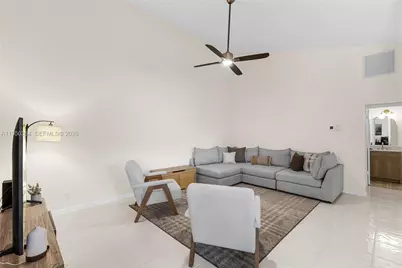 5561 Grande Palm Cir, Delray Beach, FL 33484 - Photo 9