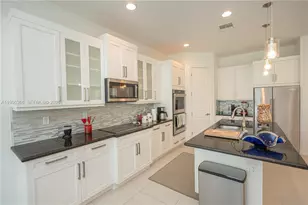 11824 SW 13th Ct, Pembroke Pines, FL 33025 - Photo 1
