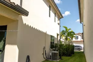 11824 SW 13th Ct, Pembroke Pines, FL 33025 - Photo 69