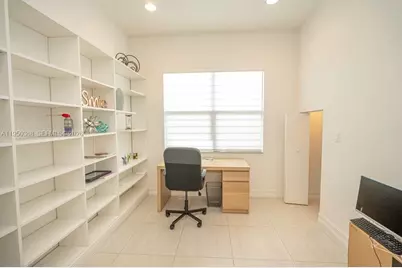 11824 SW 13th Ct, Pembroke Pines, FL 33025 - Photo 53