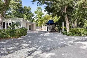 157 Navajo St, Tavernier, FL 33070 - Photo 1