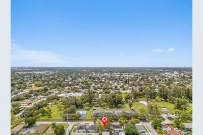 1334 NW 83rd  St, Miami, FL 33147 - Photo 37